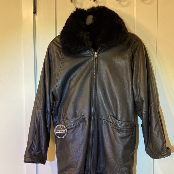 EUC Women's Andrew Marc Addition Leather and Fur Jacket with Detachable Fur Vest - Picture 1 of 6